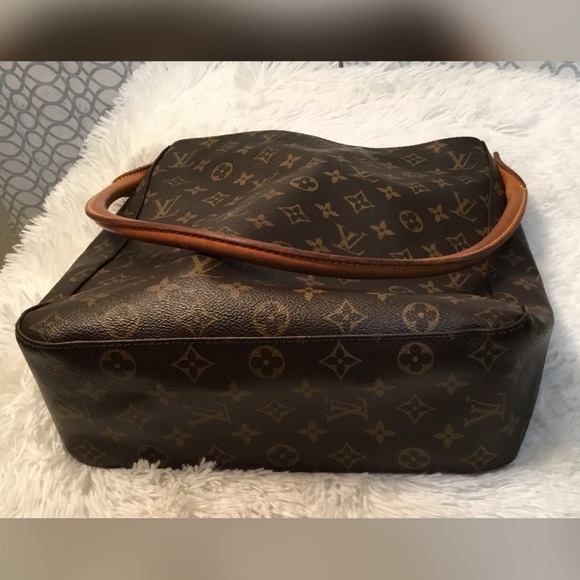 Authentic Louis Vuitton - Picture 3 of 5